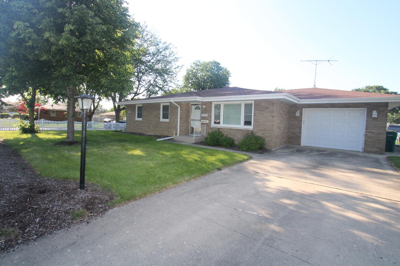 1200 Hosmer St., Joliet, IL 60435