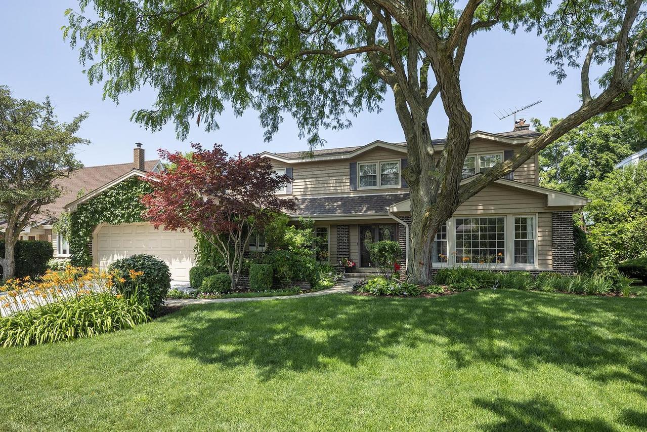 3956 Rutgers Ln., Northbrook, IL 60062