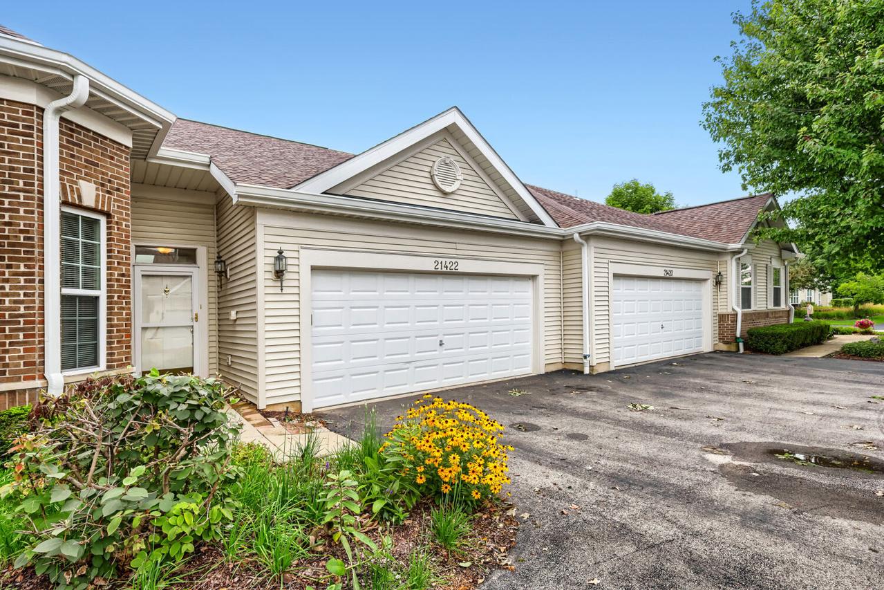 21422 Mays Lake Dr., Crest Hill, IL 60403