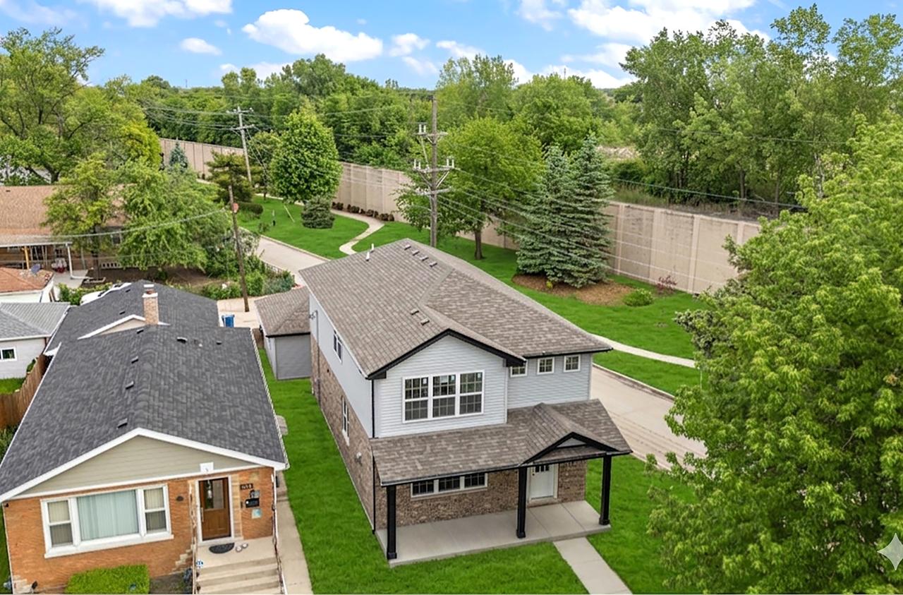 7630 W 66th St., Bedford Park, IL 60501