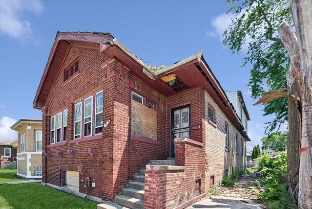 New Homes with Master Bedrooms on the 1st Floor in Auburn Gresham: May 23rd to May 29th