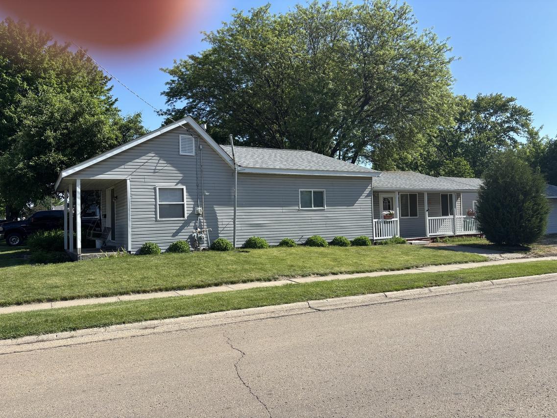 1701 Lincoln Ave., Mendota, IL 61342