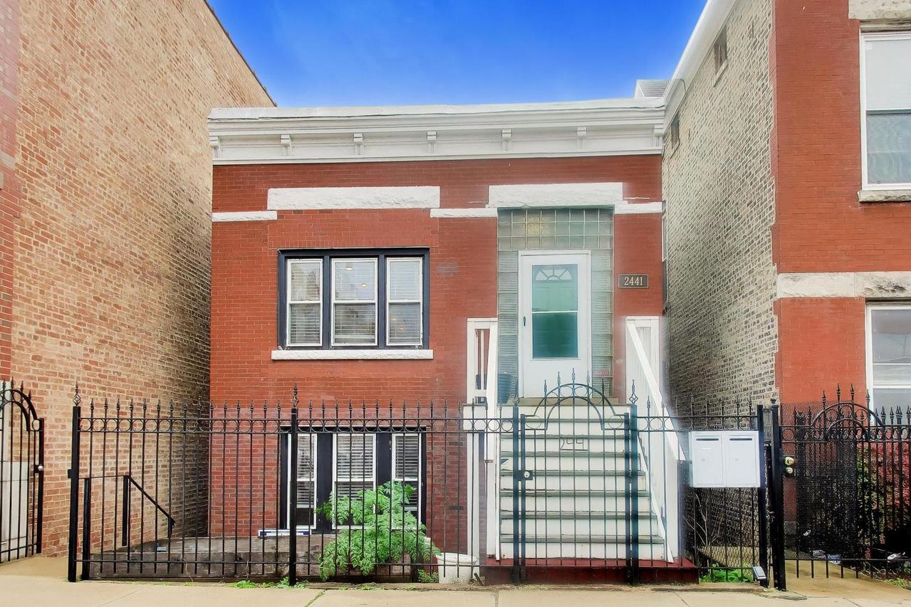 2441 W Augusta Blvd., Chicago, IL 60622