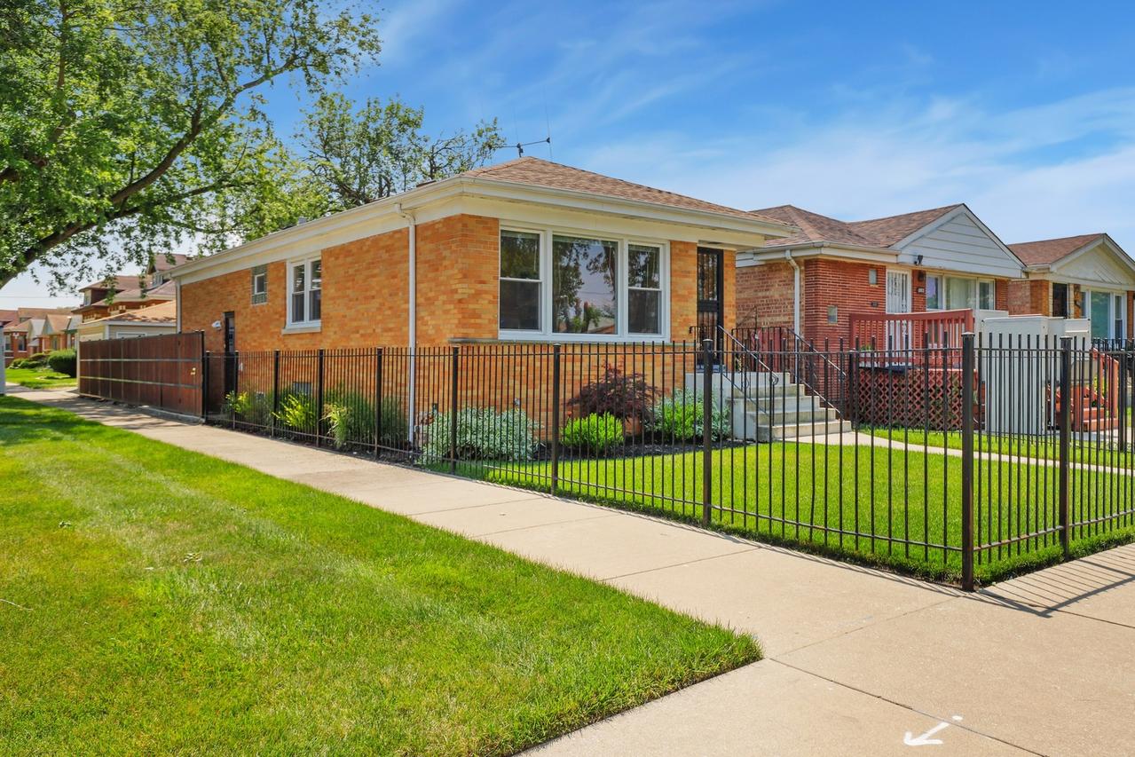 1001 W 102nd St., Chicago, IL 60643