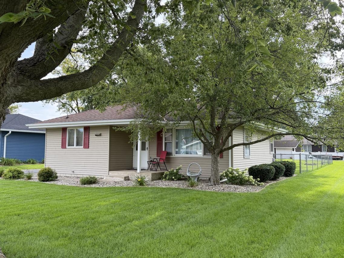 263 N Park Rd., Herscher, IL 60941