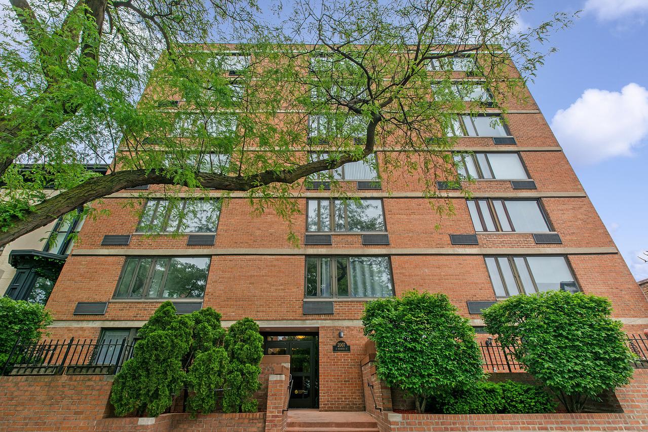 2007 N Sedgwick St. #102, Chicago, IL 60614