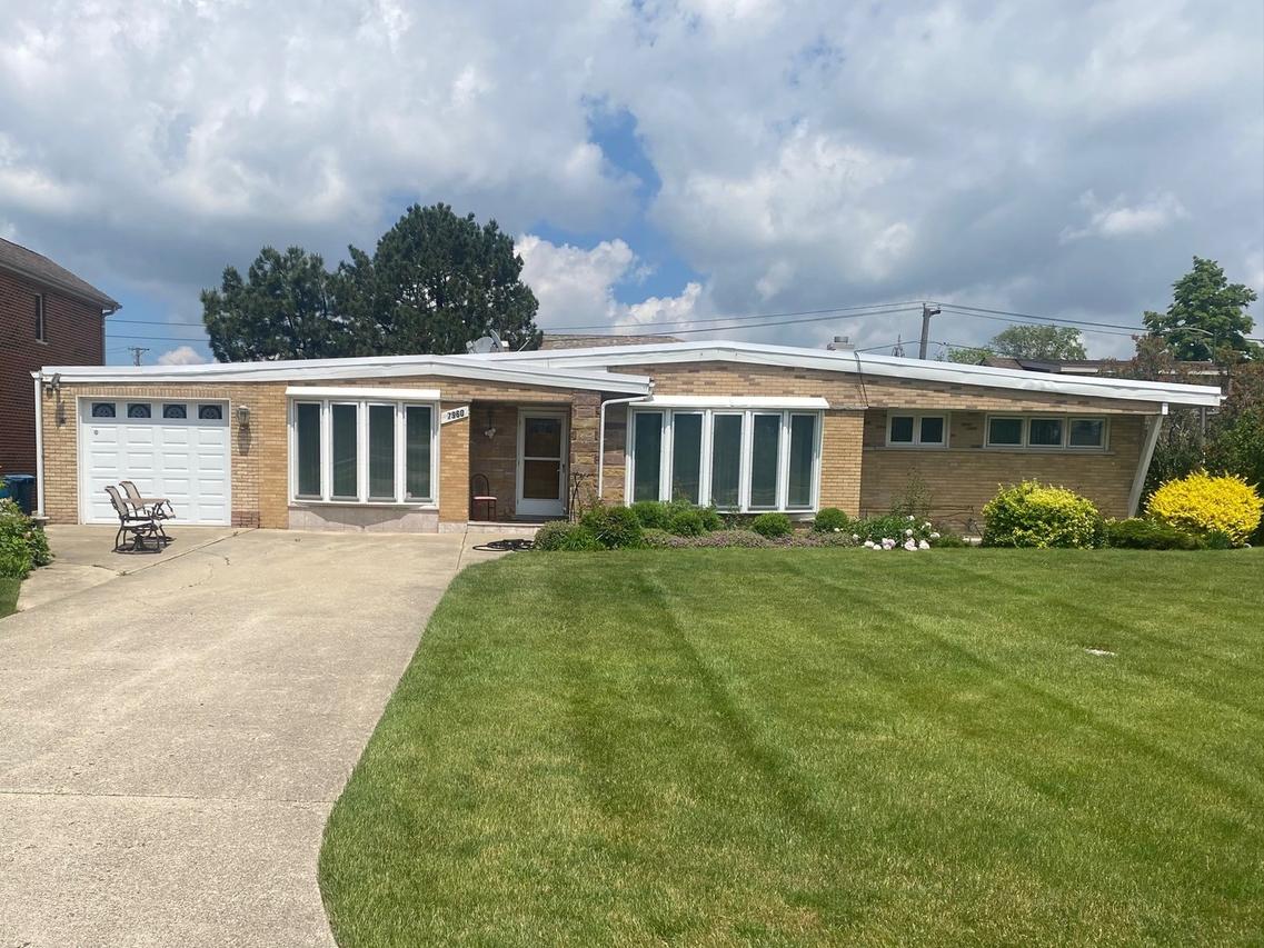 7960 W Bryn Mawr Ave., Norwood Park Township, IL 60631