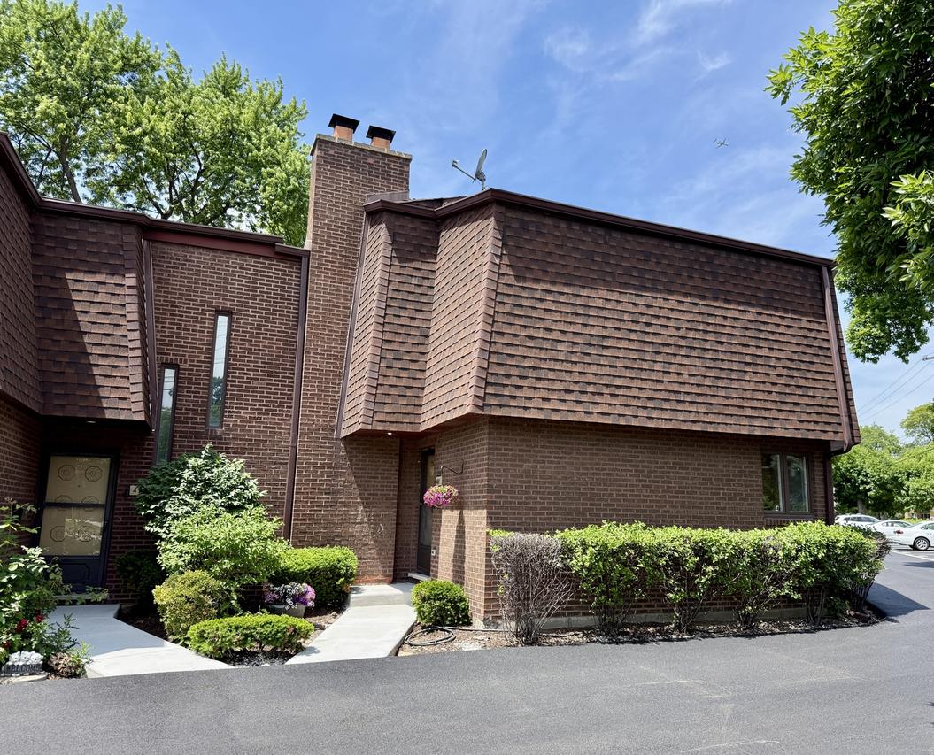 414 S Dee Rd., Park Ridge, IL 60068