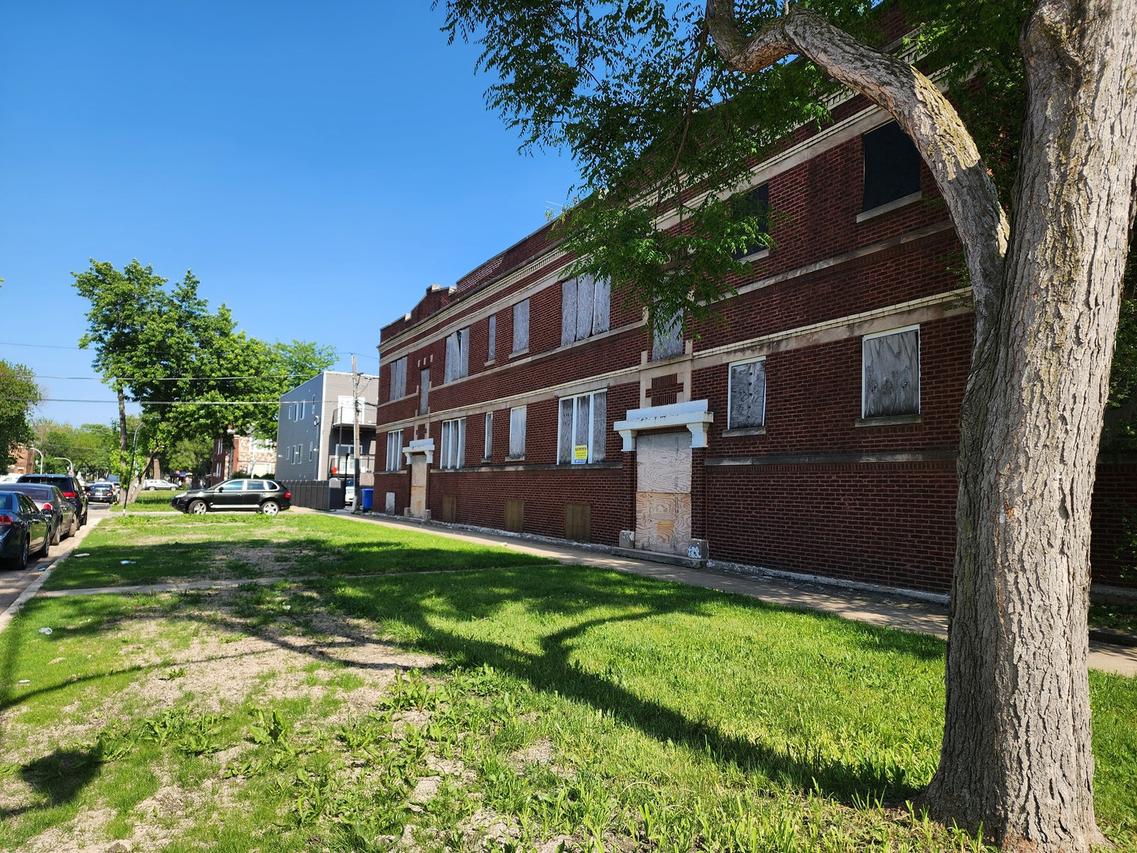 4921 W Maypole Ave., Chicago, IL 60644