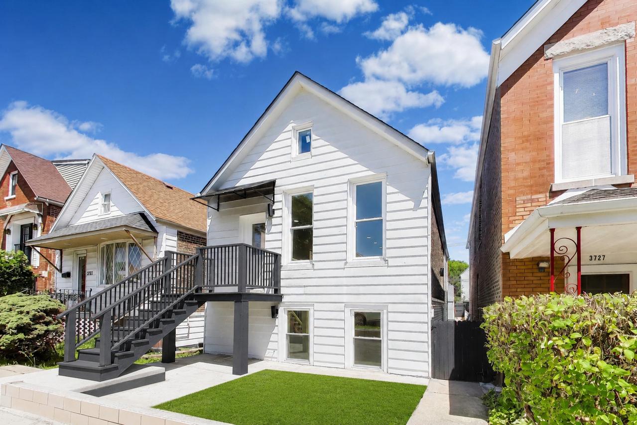 3723 S Winchester Ave., Chicago, IL 60609