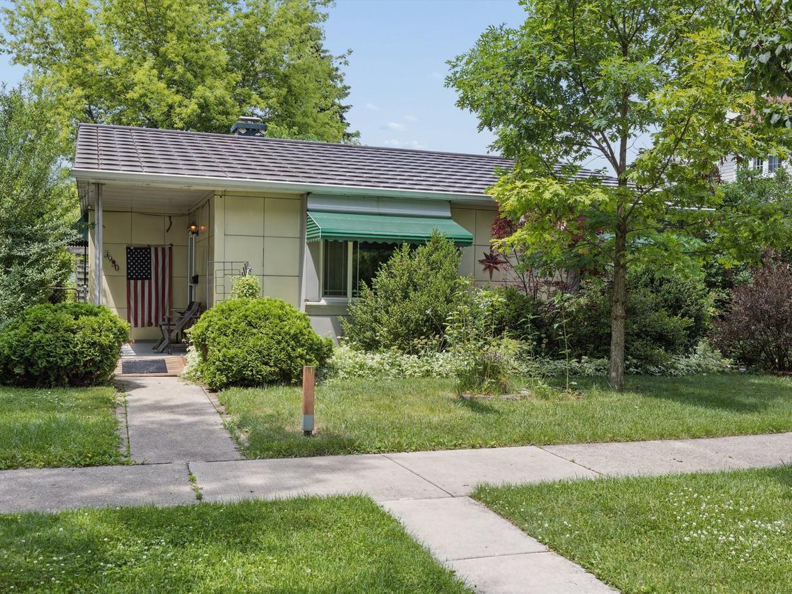 3930 Park Ave., Brookfield, IL 60513