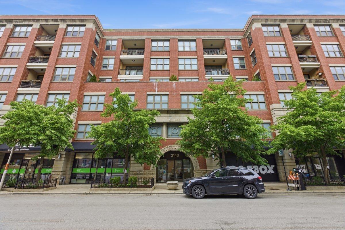 3140 N Sheffield Ave. #602, Chicago, IL 60657