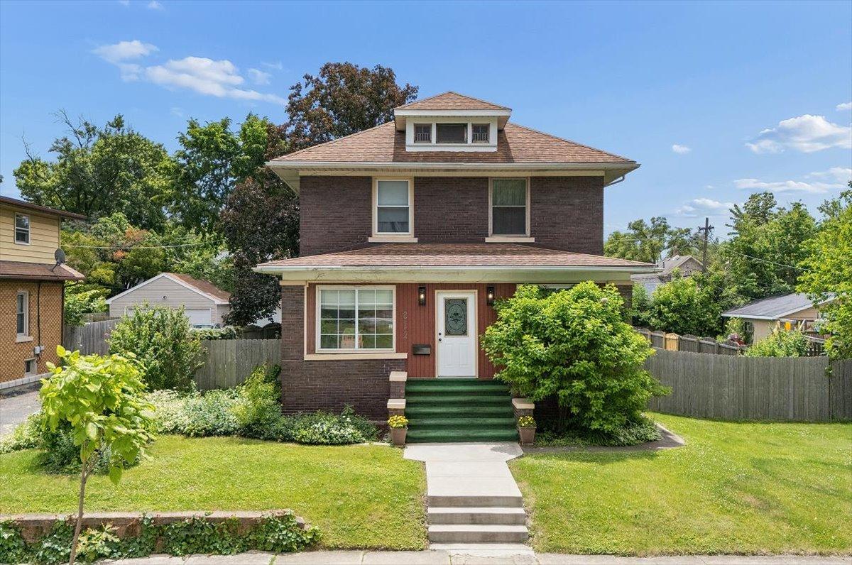 812 Campbell St., Joliet, IL 60435