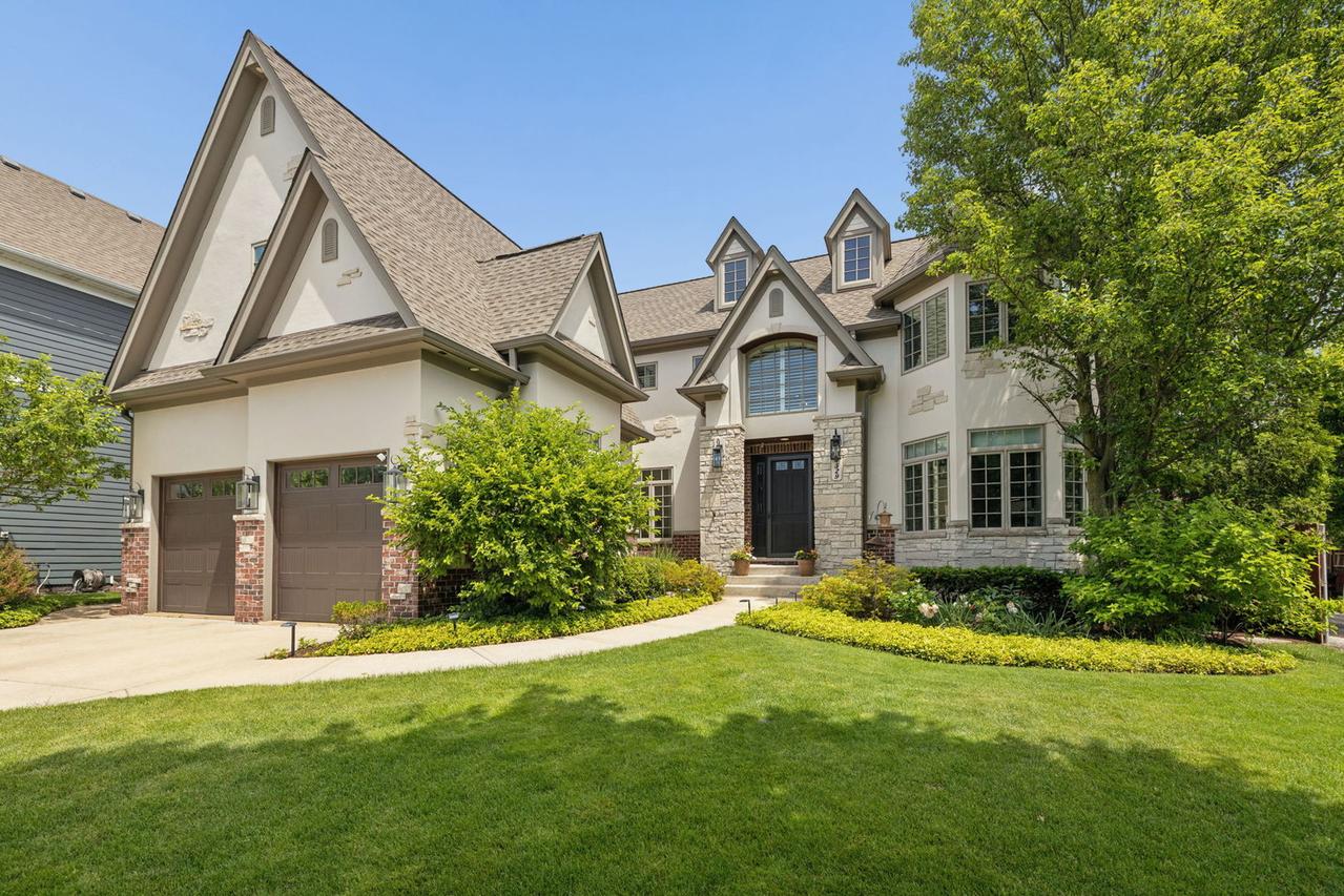 4529 Sherwood Ave., Downers Grove, IL 60515