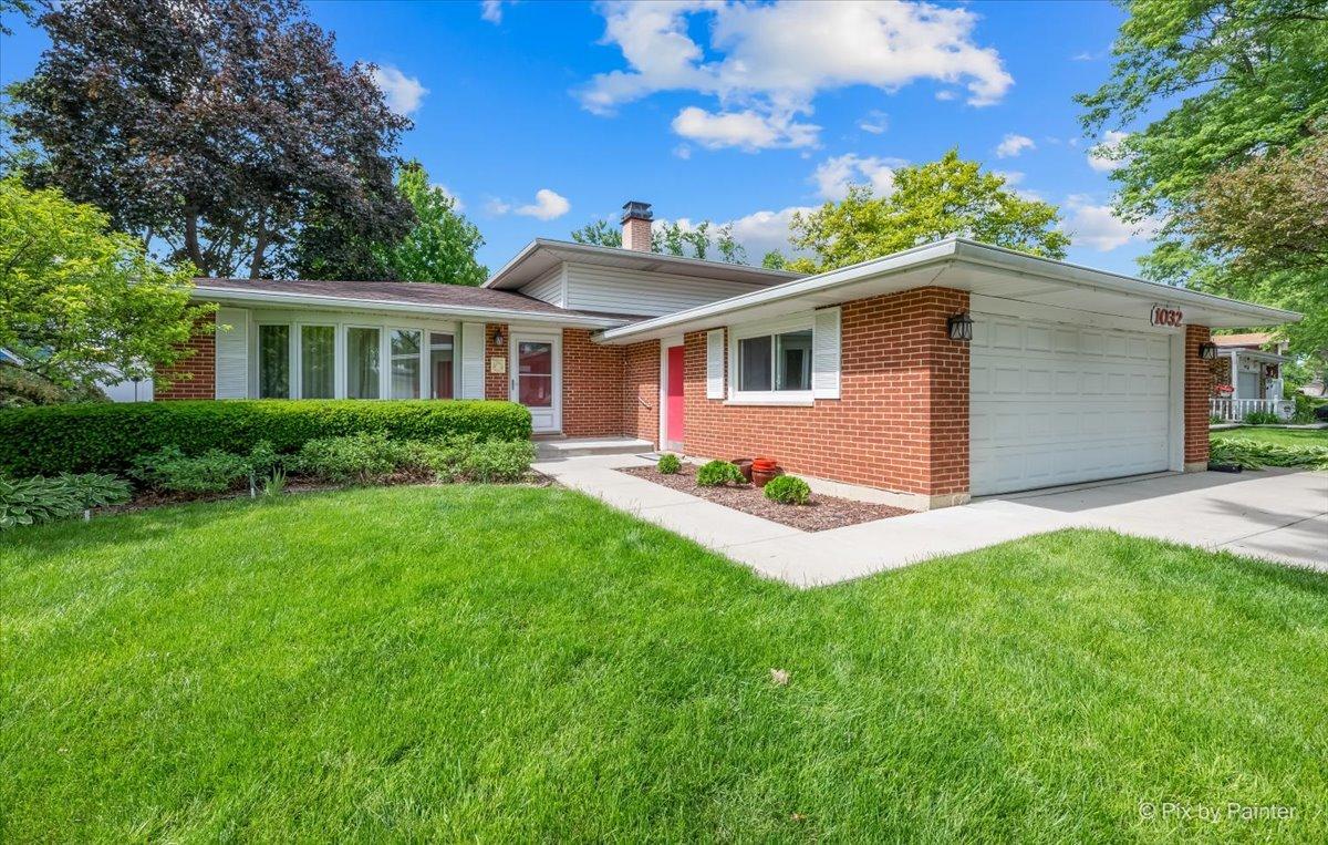 1032 Lakewood Dr., Bartlett, IL 60103