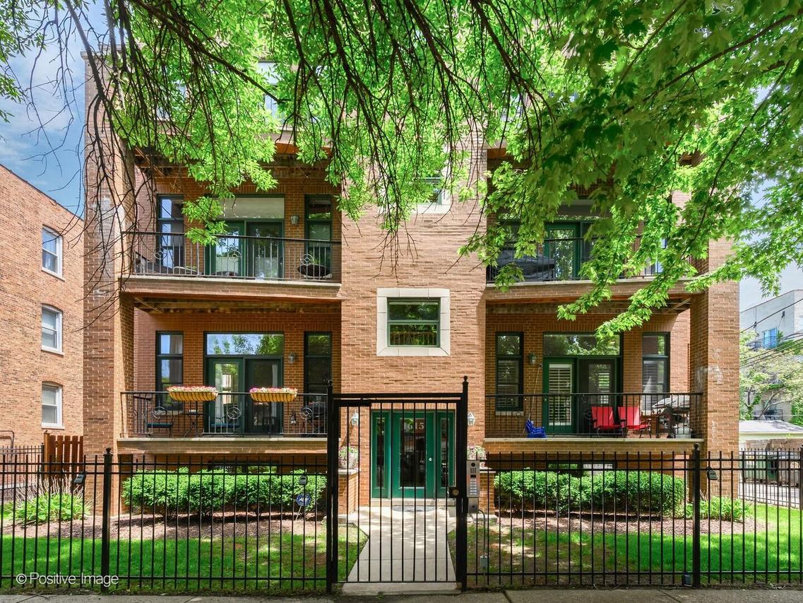 1615 N Claremont Ave. #1S, Chicago, IL 60647