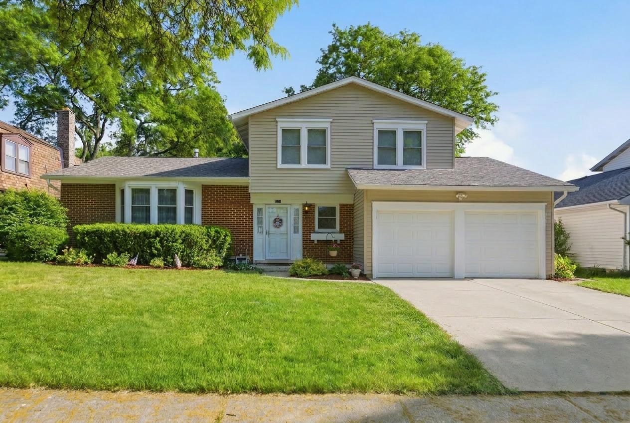 1511 Lexington Ln., Downers Grove, IL 60516