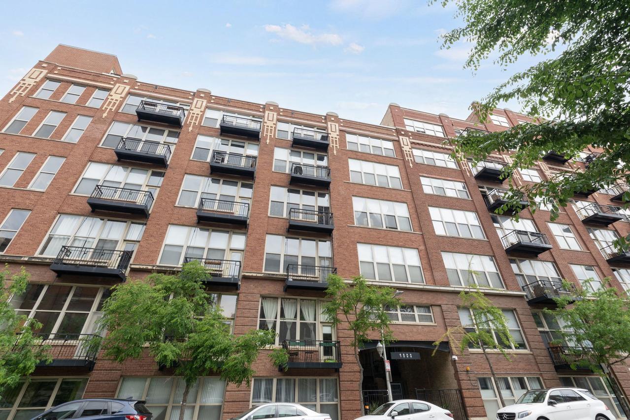 1500 W Monroe St. #413, Chicago, IL 60607