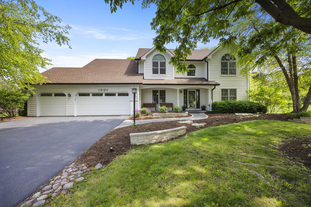 1007 Book Ct., Naperville, IL 60540