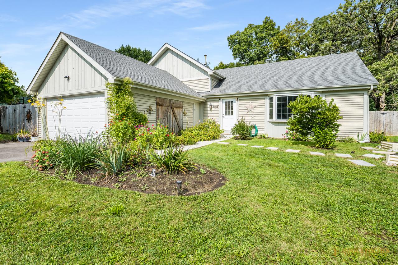 11402 Halma Ln., Woodstock, IL 60098