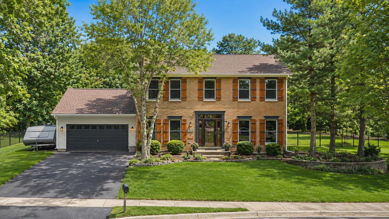 808 S Van Buren St., Batavia, IL 60510