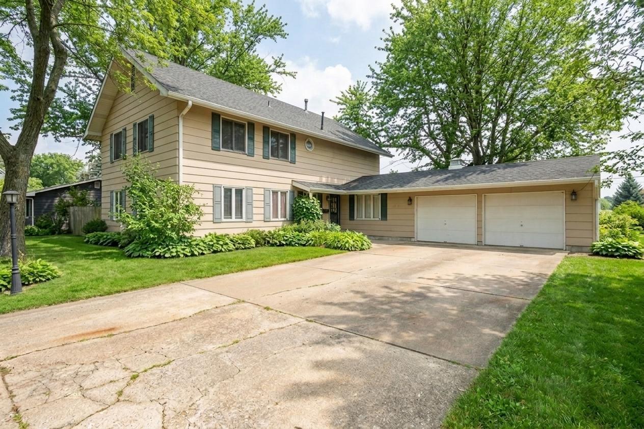 181 Tilton Park Dr., Dekalb, IL 60115