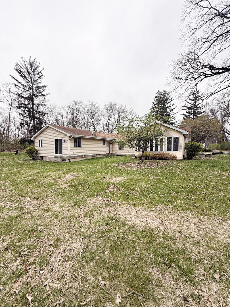 1599 E 2700 North Rd., Clifton, IL 60927