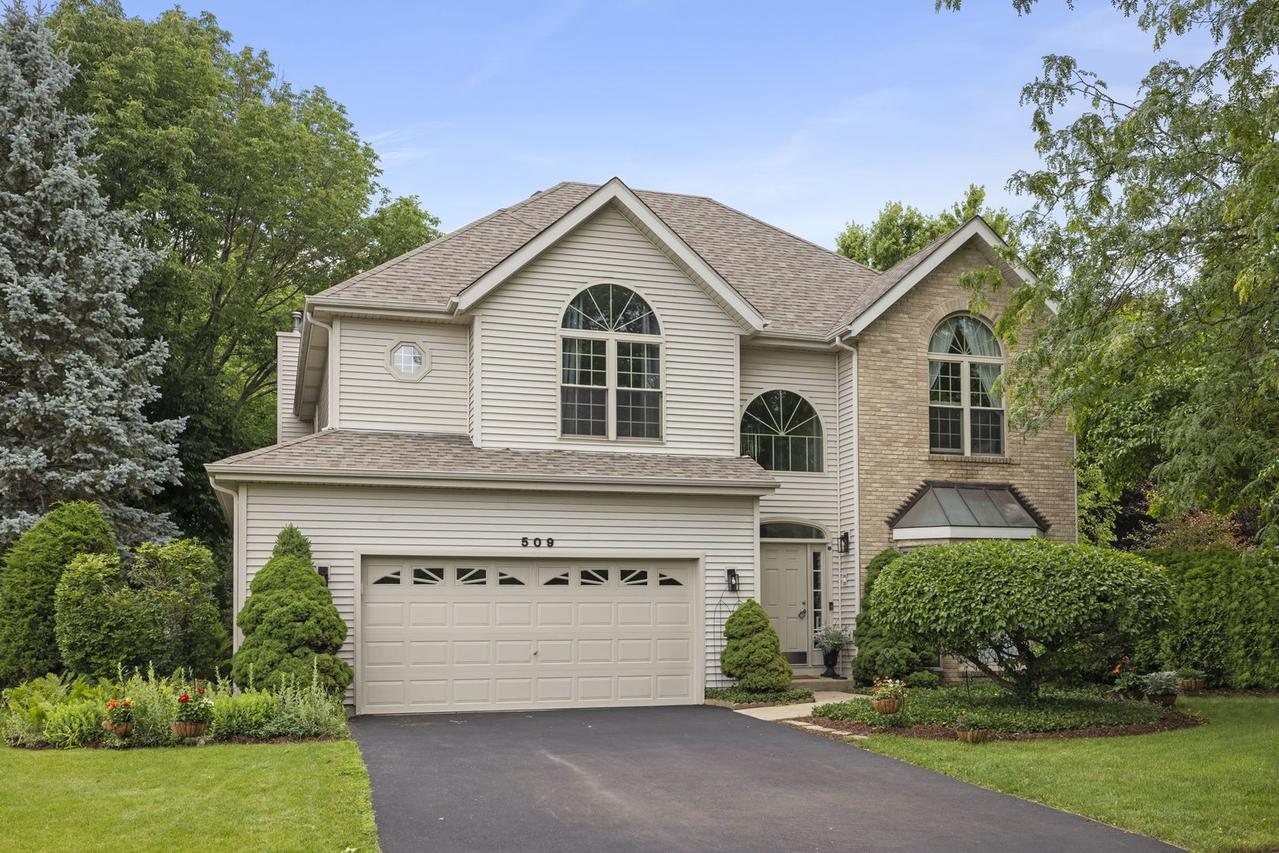 509 Turnberry Dr., North Aurora, IL 60542