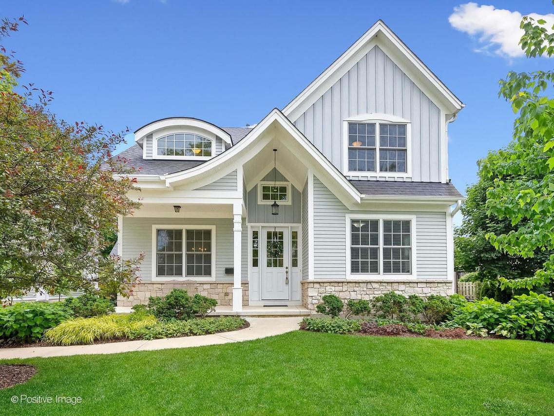 608 Cadillac Dr., Wheaton, IL 60187