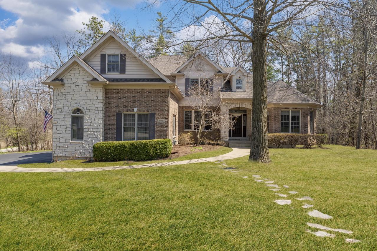 3506 Harvest Ct., Island Lake, IL 60042