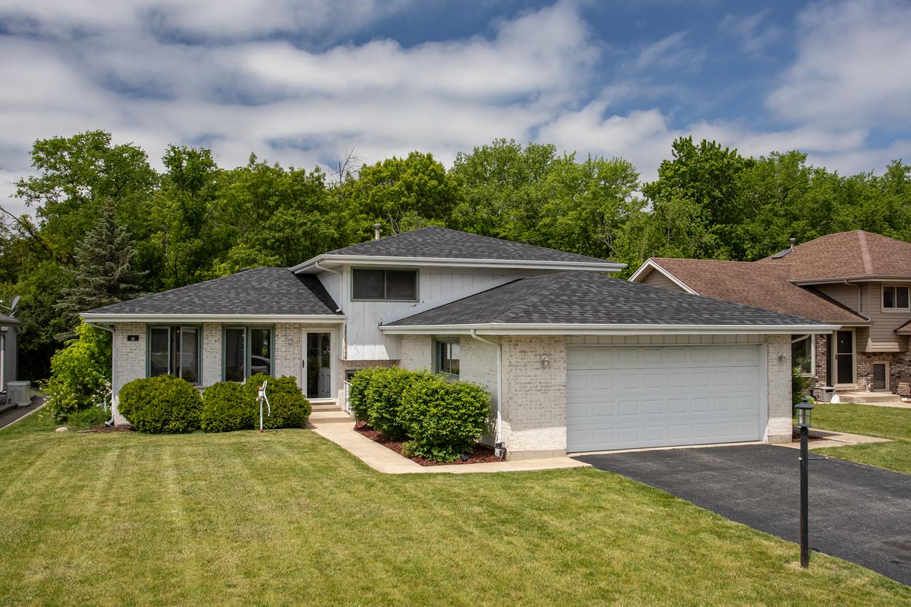 3136 Rosiclaire Ct., South Chicago Heights, IL 60411