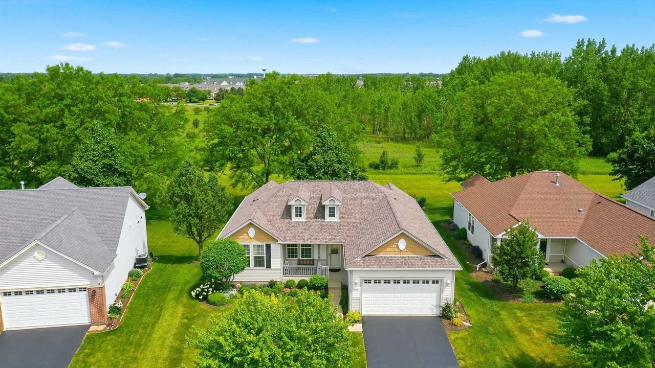 12610 Oak Grove Dr., Huntley, IL 60142