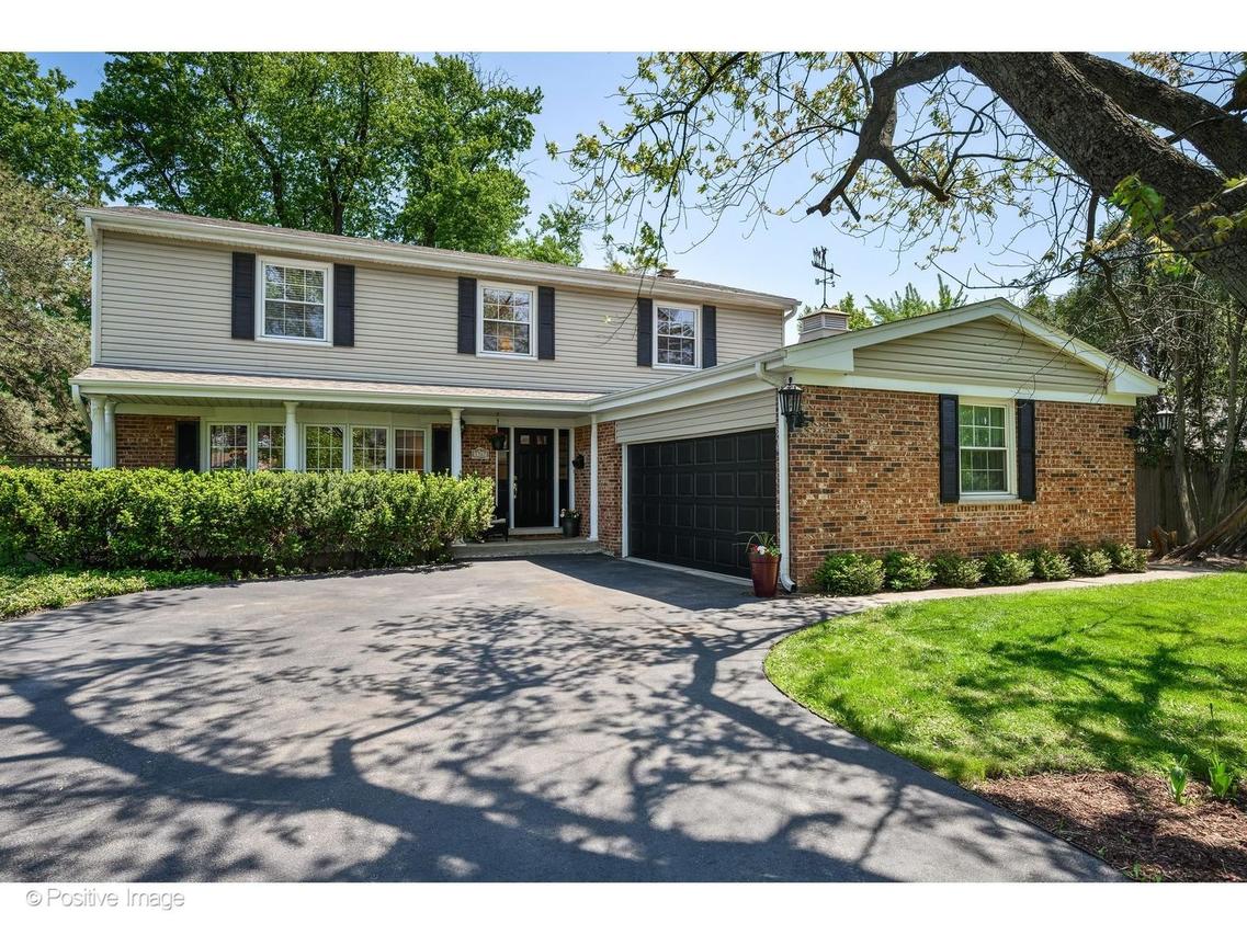 1367 Sanford Ln., Glenview, IL 60025