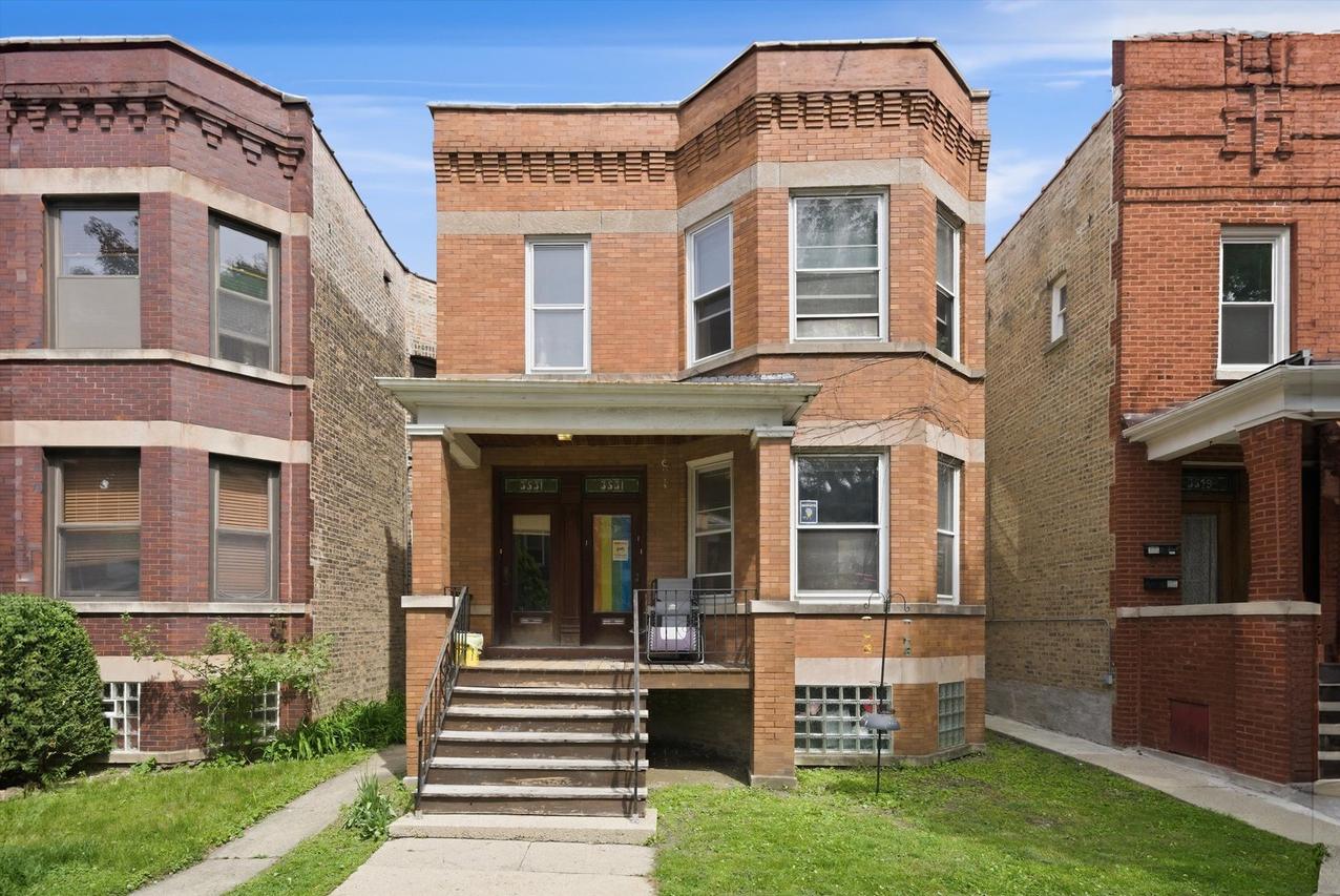 3531 N Oakley Ave., Chicago, IL 60618