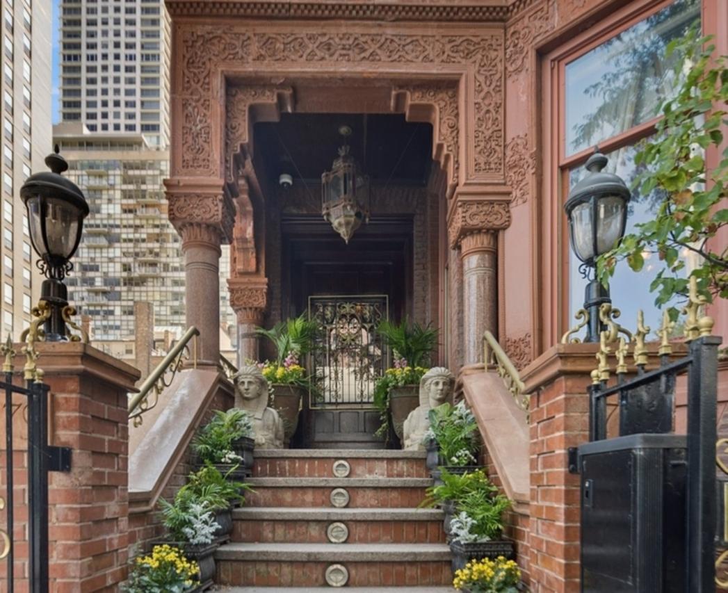 79 E Cedar St., Chicago, IL 60611