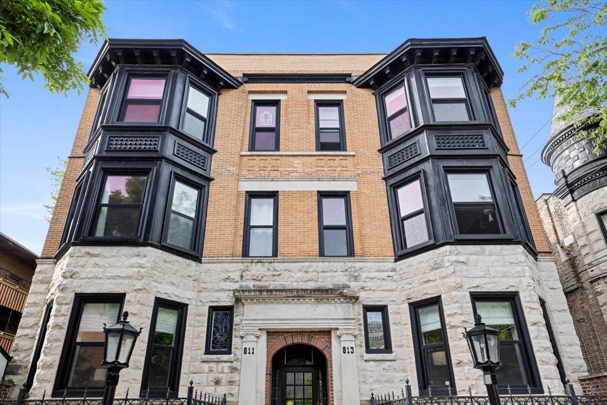 813 W Oakdale Ave. #1W, Chicago, IL 60657