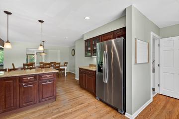 39700 N Dilleys Rd., Wadsworth, IL 60083