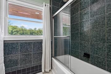 39700 N Dilleys Rd., Wadsworth, IL 60083