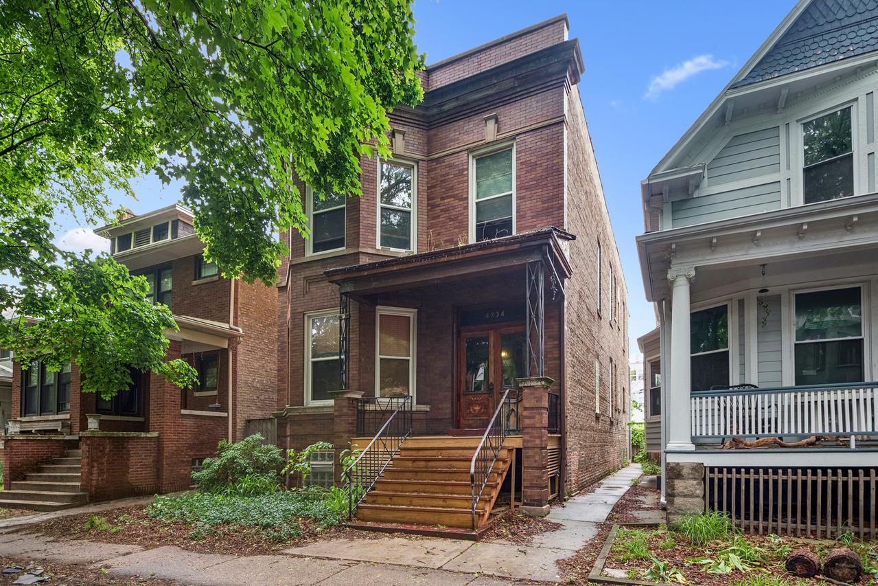 4734 N Artesian Ave., Chicago, IL 60625