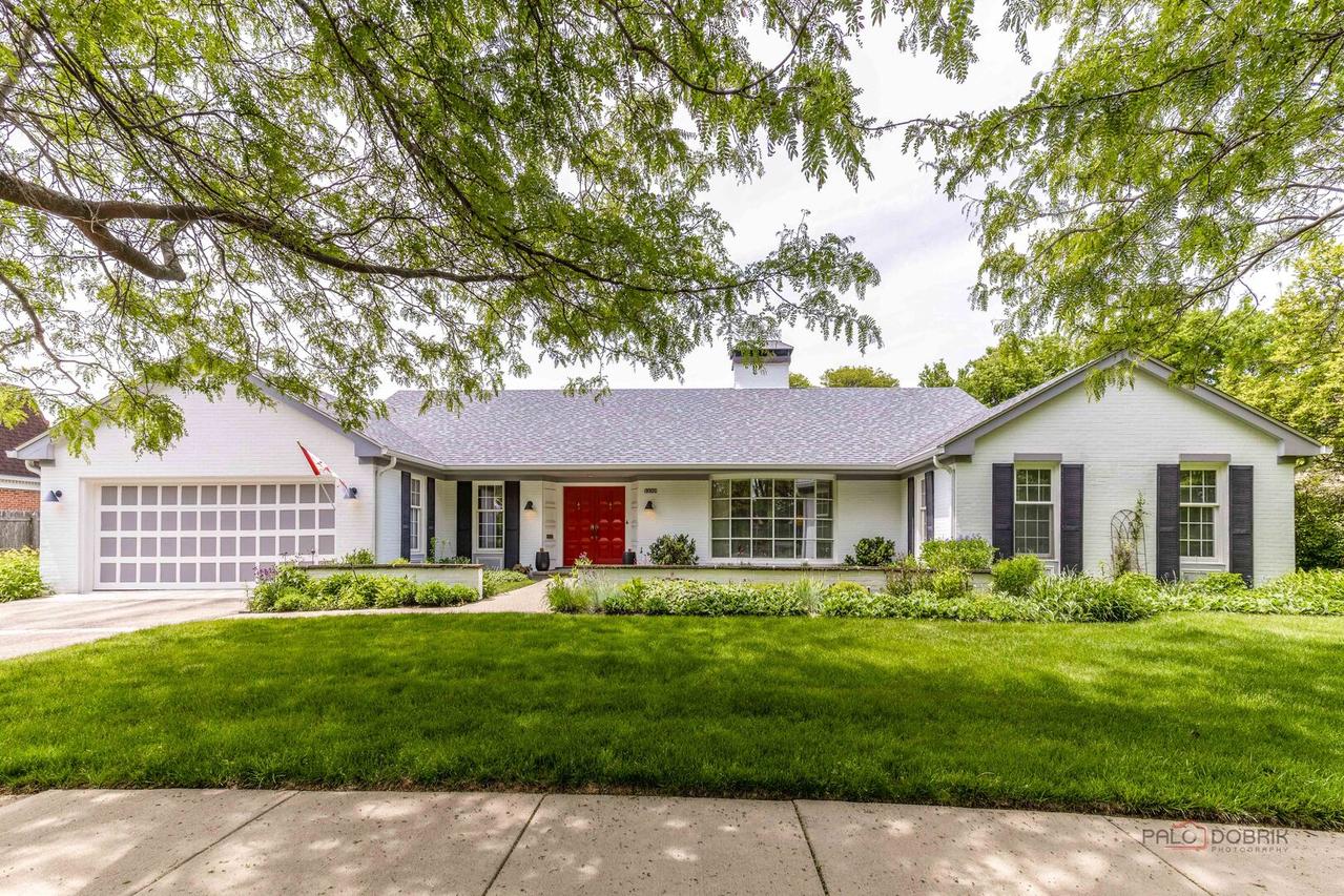 2230 Chestnut St., Waukegan, IL 60087