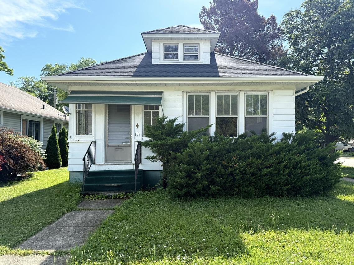 151 S Martin Ave., Waukegan, IL 60085