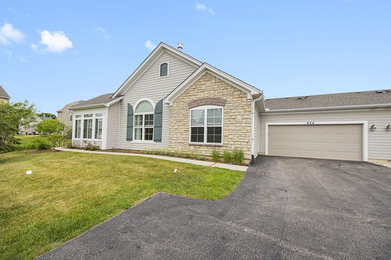 604 Handel Ln., Woodstock, IL 60098