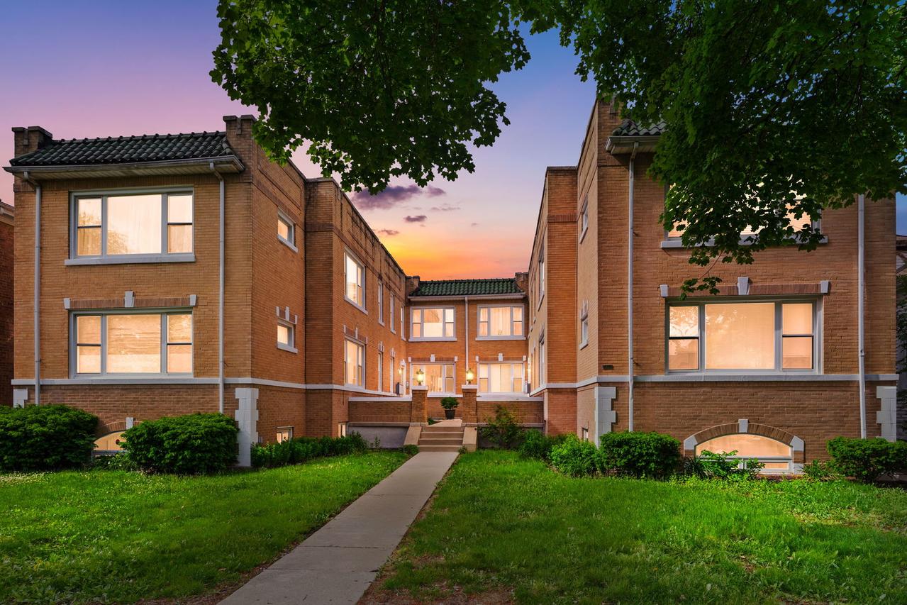 5418 W Windsor St. #1N, Chicago, IL 60630