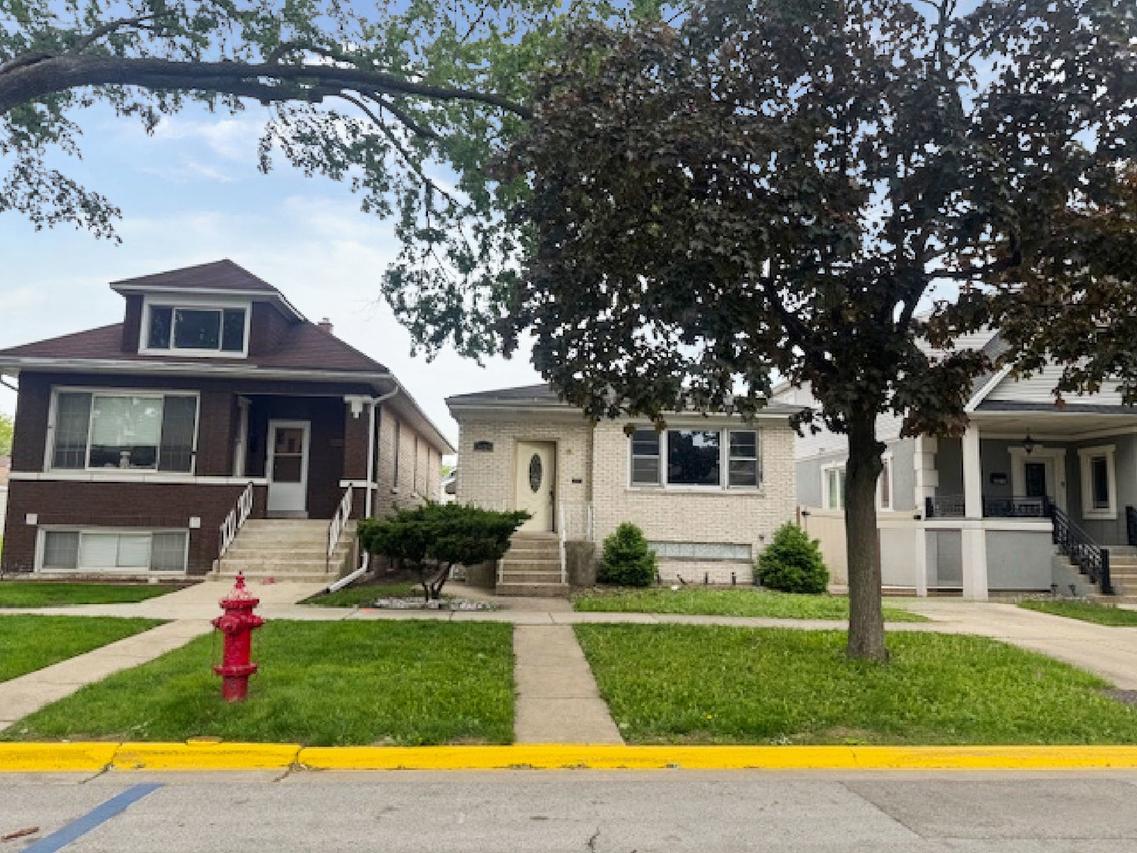 3618 1/2 Gunderson Ave., Berwyn, IL 60402