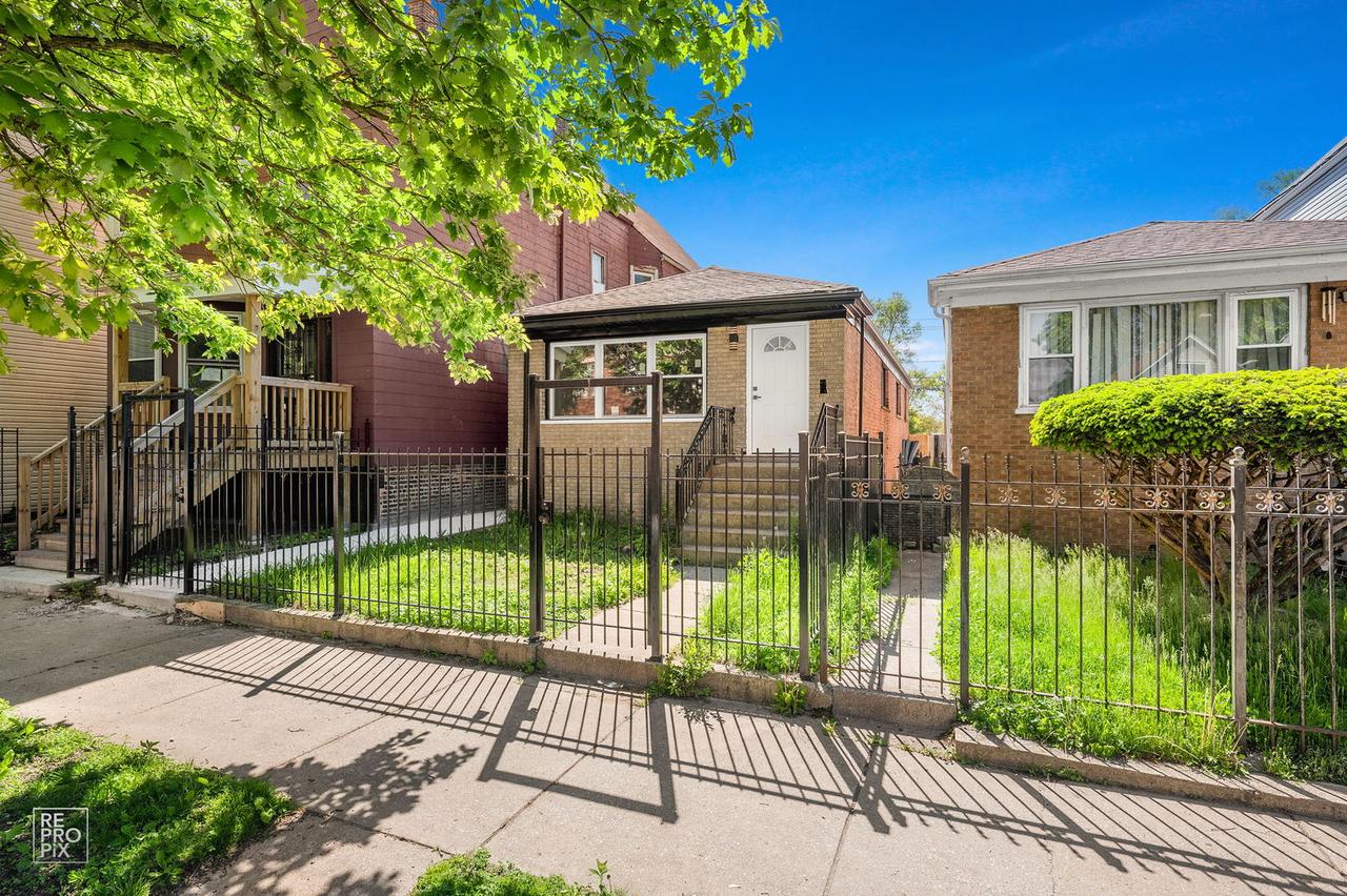 6554 S Laflin St., Chicago, IL 60636