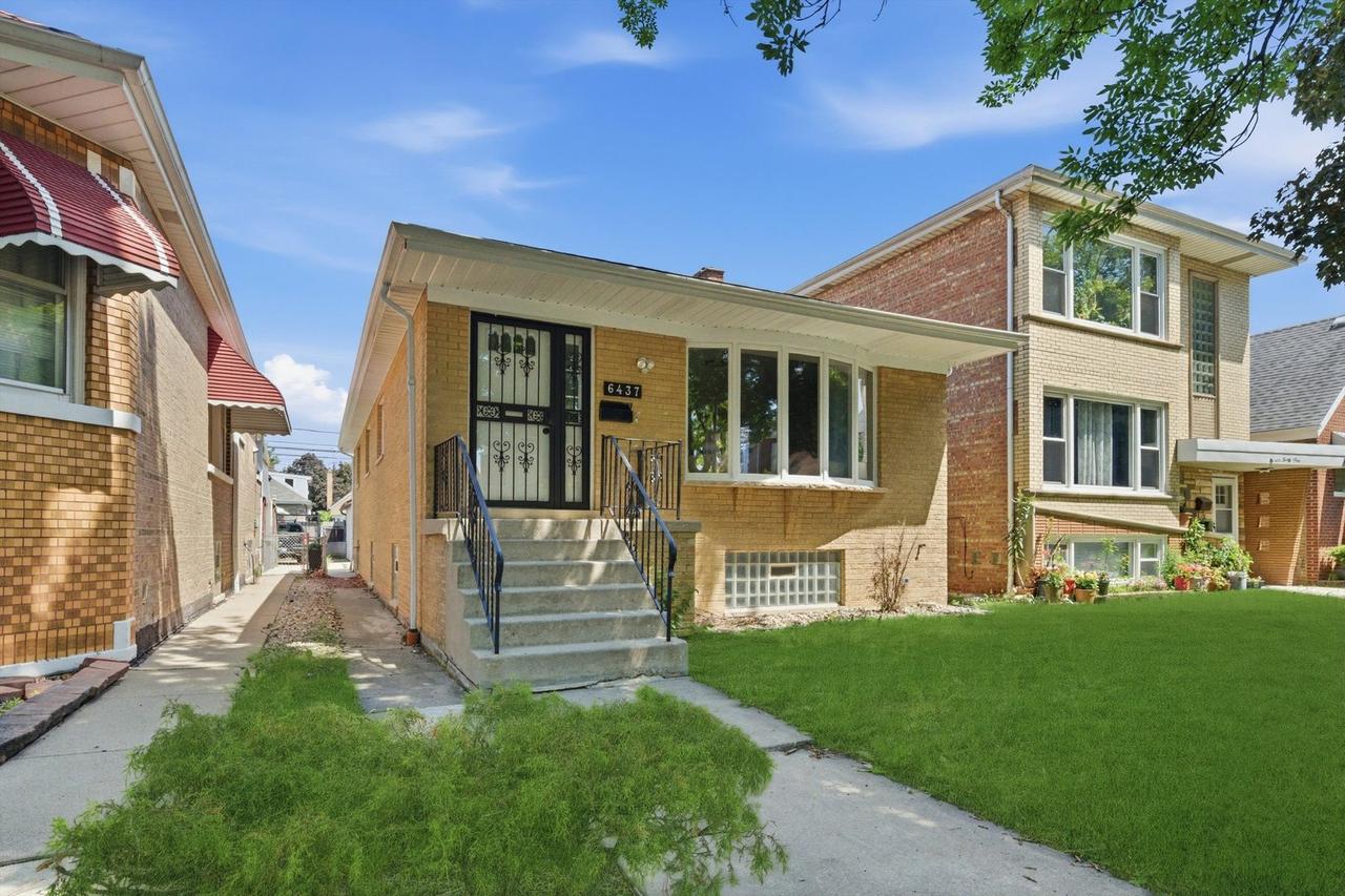6437 S Kedvale Ave., Chicago, IL 60629