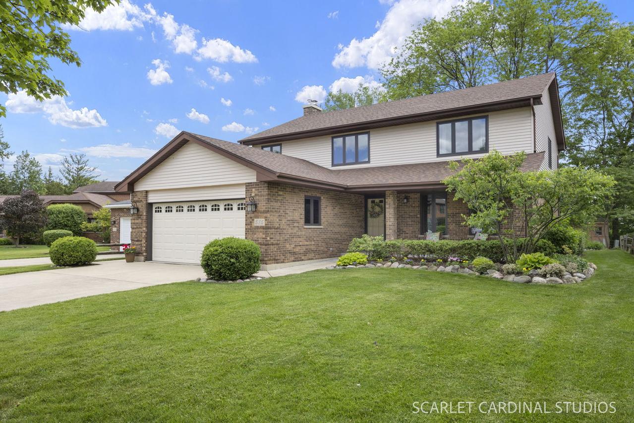 515 Calduto Cir., Villa Park, IL 60181