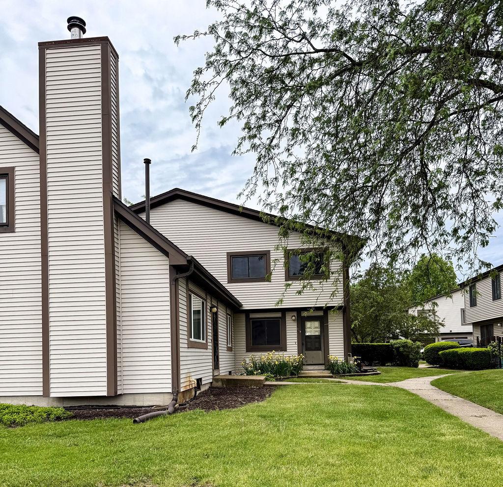 1719 Cedarbrook Ct., Sycamore, IL 60178