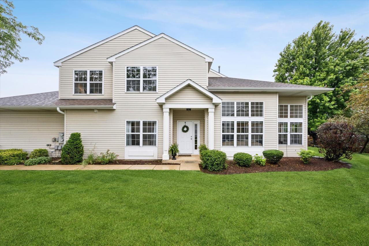 121 S Barton Tr., Batavia, IL 60510