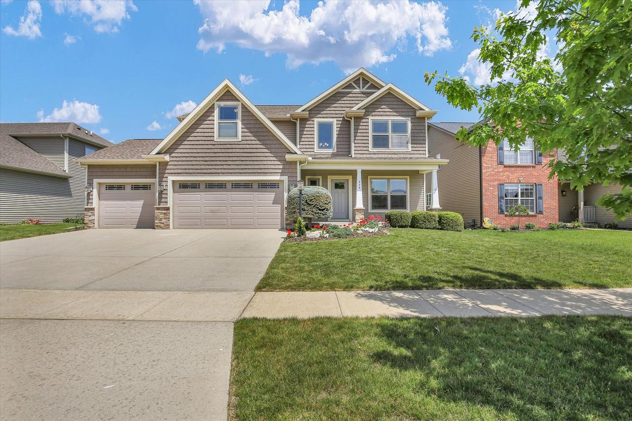 306 Preston St., Savoy, IL 61874